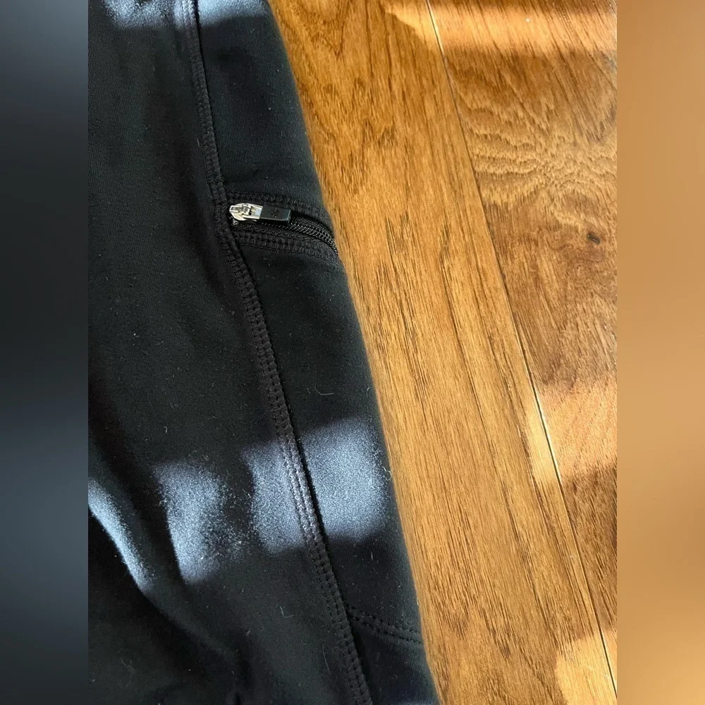 Athleta Metro Drifter tight black leggings with zipper detail size XS